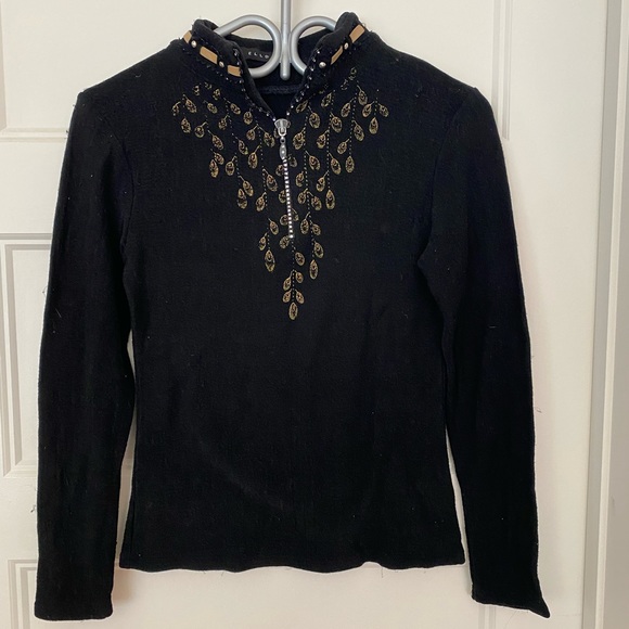Elldos shiny black sweater, mid zip with a lot of rich detail - Picture 1 of 9